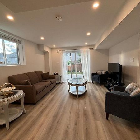 One-Bedroom Unit At Vista Hill Waterloo Exterior photo